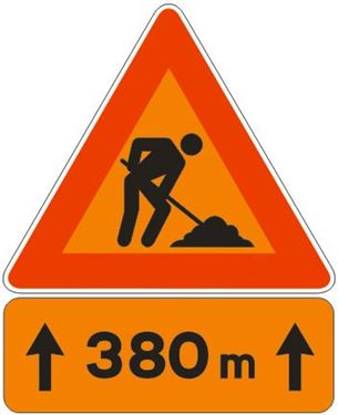 Tabela plotësuese e vendosur nën shenjën e komunikacionit tregon: